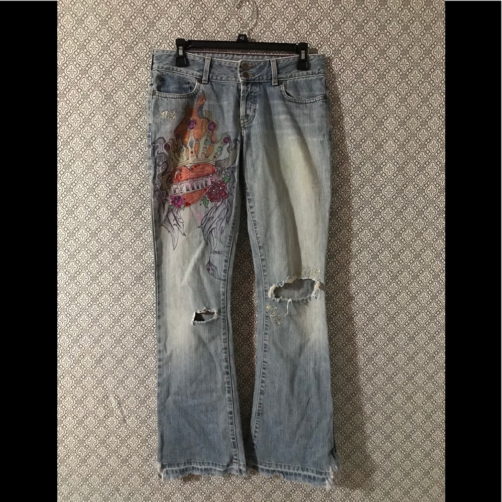 Abercrombie & Fitch deconstructed jeans